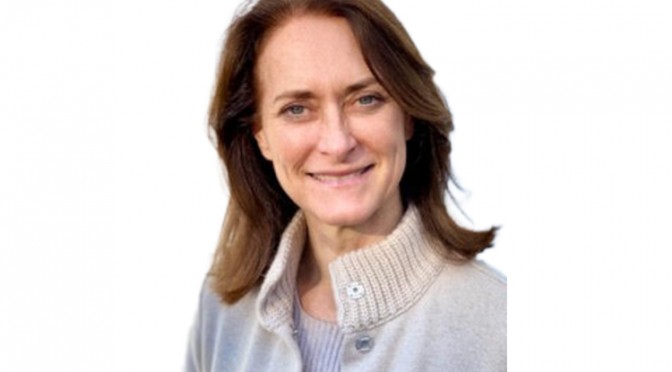 Dr Isabelle Evrard
